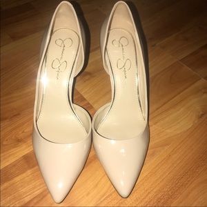 Women’s Nude Jessica Simpson Pumps